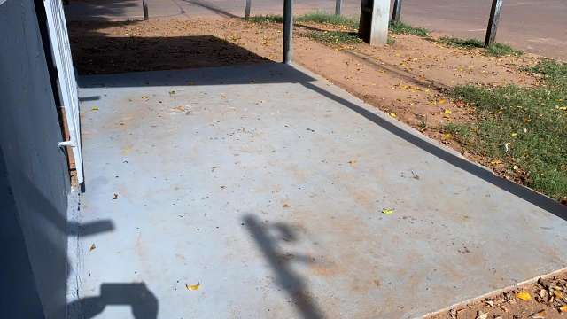 Depois de perseguido, homem &eacute; esfaqueado e morre em frente de bar