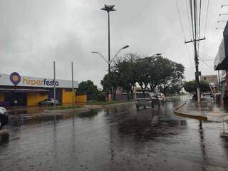 Em Dourados, chuva de 10,3 milímetros nesta quarta-feira (Foto: Helio de Freitas)