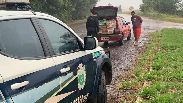 Foragido da justi&ccedil;a &eacute; preso com carga de contrabando avaliada em R$ 160 mil 