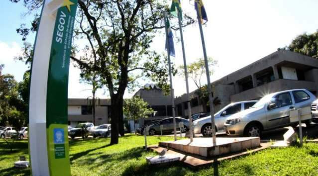 Estado decreta ponto facultativo dia 1&ordm; de abril nas reparti&ccedil;&otilde;es p&uacute;blicas