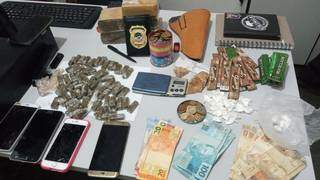 Polícia Civil apreendeu objetos utilizados em ponta de venda de drogas. (Foto: Divulgação/Polícia Civil)