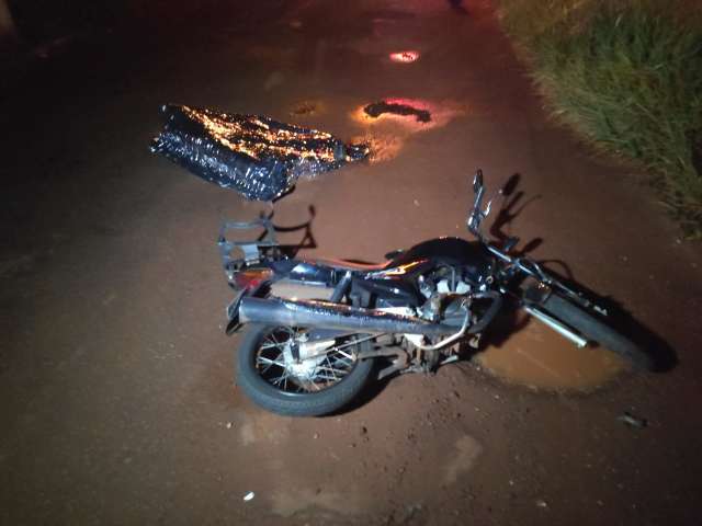 Amiga atropelou e matou homem que caiu da moto ap&oacute;s bater em buraco