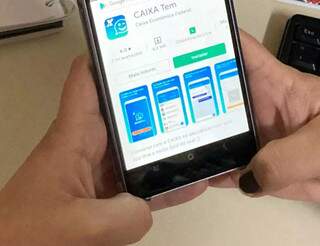 A atualização só pode ser feita pelo celular (Foto: Mariely Barros/Arquivo)