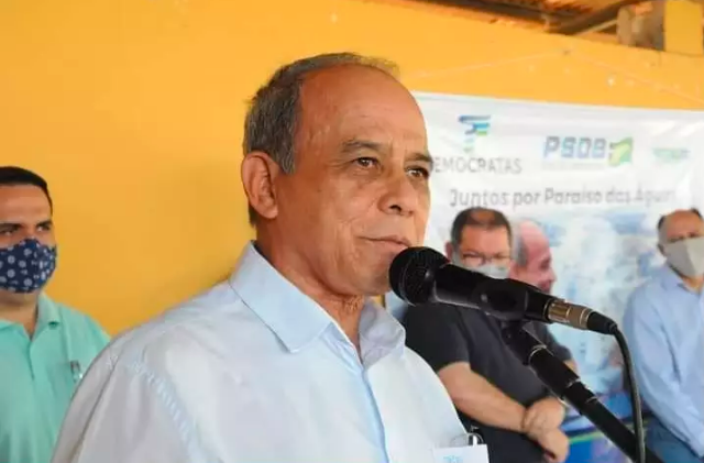 Ap&oacute;s liga&ccedil;&atilde;o telef&ocirc;nica, prefeito tem Whatsapp clonado