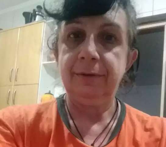Recepcionista de posto de sa&uacute;de morre &agrave; espera de vaga em UTI