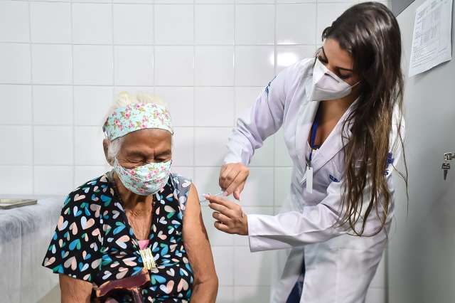 Campo Grande j&aacute; imunizou equivalente a popula&ccedil;&atilde;o de 50 cidades de MS