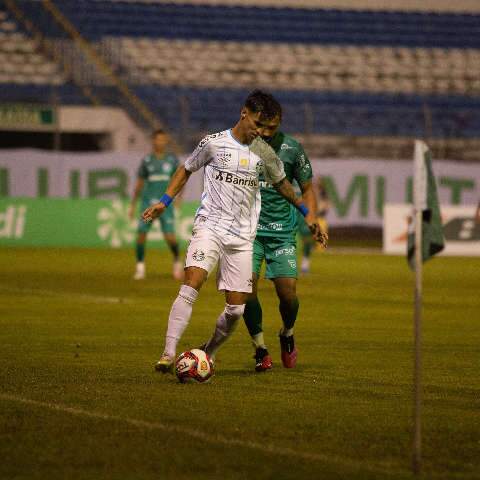 Gr&ecirc;mio perde a 1&ordf; no Gauch&atilde;o e deixa escapar chance de virar l&iacute;der