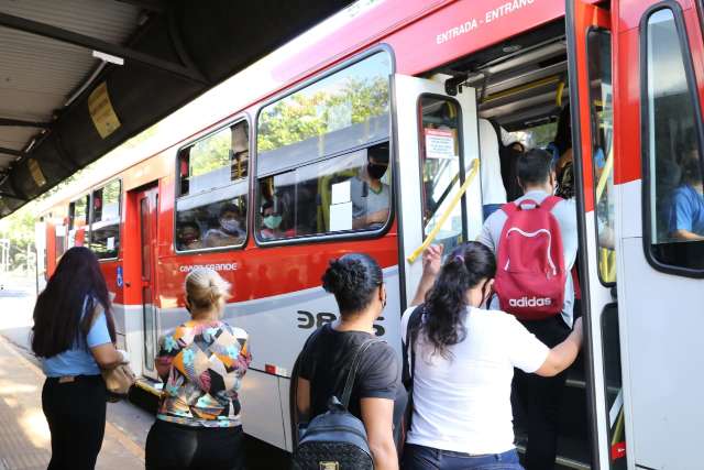 Pr&eacute;via da infla&ccedil;&atilde;o oficial fica em 0,93% em mar&ccedil;o, diz IBGE