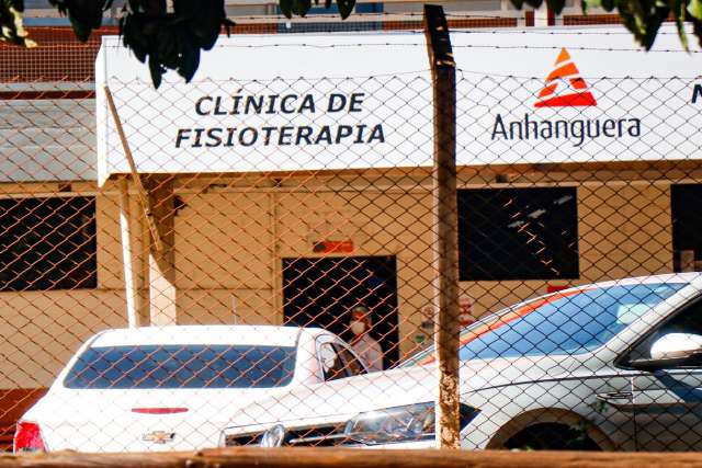 Fam&iacute;lia denuncia est&aacute;gio e universidade rebate com decreto: servi&ccedil;o essencial