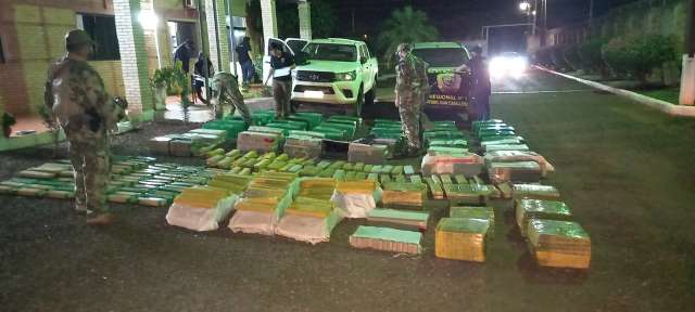 Pol&iacute;cia encontra 2 toneladas de maconha em &quot;QG&quot; do tr&aacute;fico, mas ningu&eacute;m &eacute; preso
