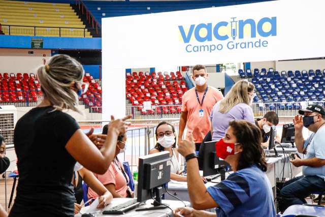 Veja quem pode se vacinar nesta segunda