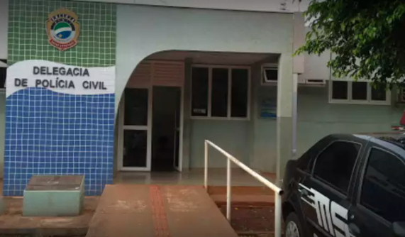 Homem &eacute; encontrado morto ao lado de motocicleta em assentamento