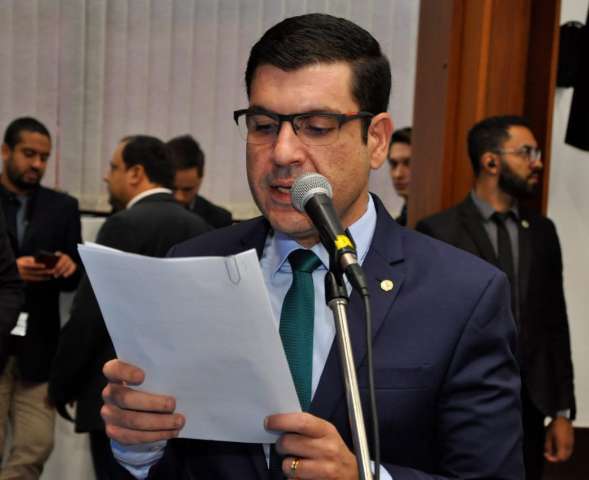 Juiz contesta vota&ccedil;&atilde;o na Assembleia e mant&eacute;m a&ccedil;&atilde;o contra Jamilson Name