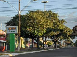 Dourados registrou 18ºC por volta das 6h30 desta quarta (Foto: Helio de Freitas)