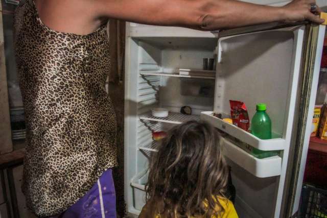 Fam&iacute;lias de favela viram renda e doa&ccedil;&otilde;es ca&iacute;rem com reclus&atilde;o imposta pela covid