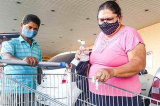 &quot;Necessidade&quot; de comprar &eacute; mais forte que medo da covid nos mercados