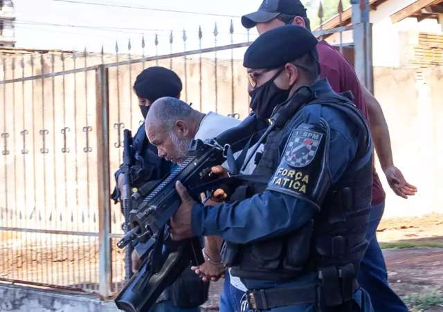 Serial killer tenta convencer juiz de que matou porque pagava d&iacute;vida da v&iacute;tima