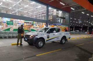 For&ccedil;a-tarefa fiscaliza medidas de biosseguran&ccedil;a em supermercados da Capital  