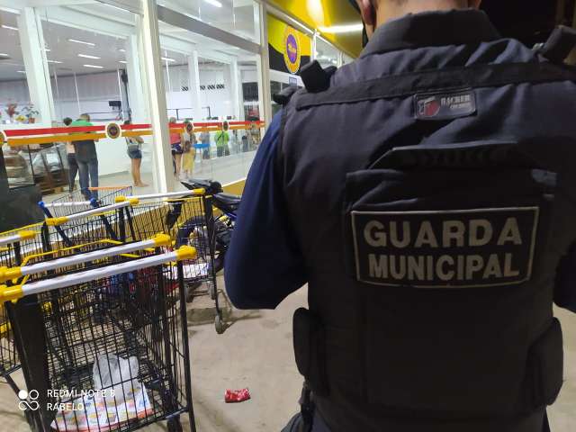 Domingo &eacute; dia de vacina&ccedil;&atilde;o dos guardas e fiscais da Agetran