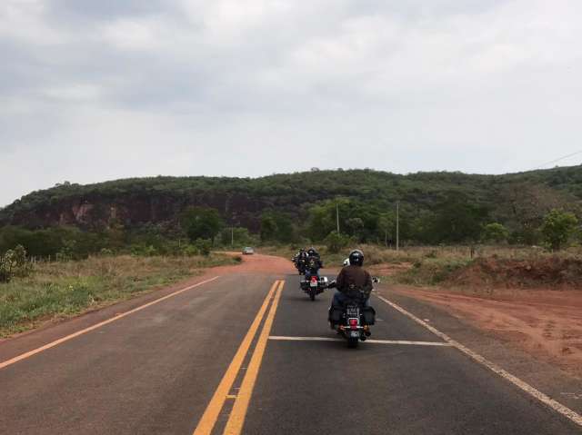 De moto pelas estradas e belezas naturais de Mato Grosso do Sul
