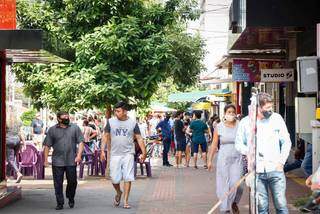 Na reabertura do comércio, medo é que o consumidor continue distante Na reabertura do comércio, medo é que o consumidor continue distante