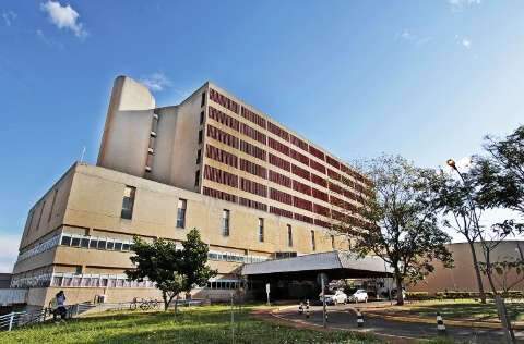 Hospital Regional contrata 12 médicos e 38 técnicos no reforço contra covid