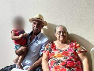 Sem saber da morte da esposa Daurea, Eduardo está intubado no UPA Universitário. (Foto: Arquivo Pessoal)