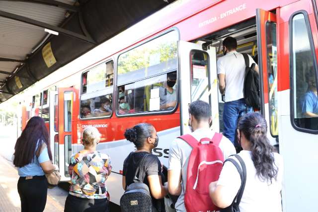 C&acirc;mara e Cons&oacute;rcio v&atilde;o tentar resolver lota&ccedil;&atilde;o nos &ocirc;nibus em nova reuni&atilde;o 