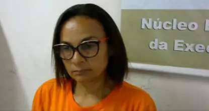 &Agrave; espera de teste de insanidade, assassina de chargista continua presa