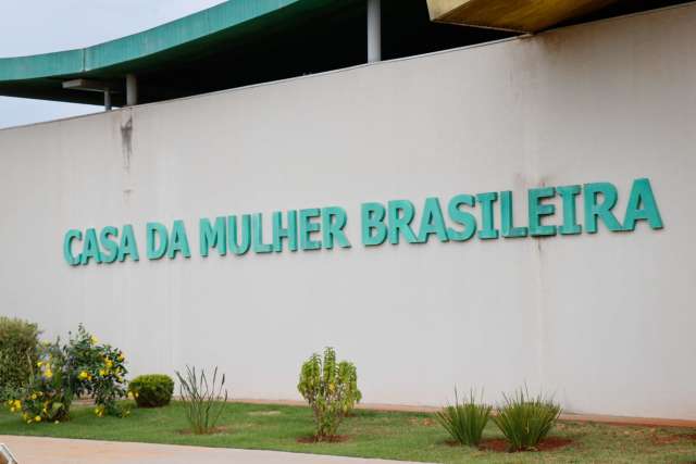 Policial aposentado diz que n&atilde;o perseguiu ex e nem agrediu m&eacute;dico