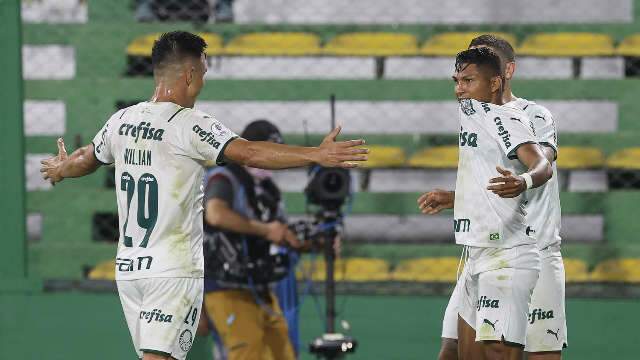 Palmeiras faz 2 a 1 sobre o Defensa y Justicia na Argentina 