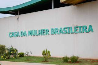 Fachada da Casa da Mulher Brasileira onde fica a Deam. (Foto: Henrique Kawaminami)