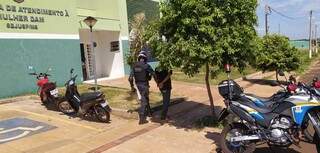 Homem preso por perseguir a ex é conduzido por guarda à Delegacia da Mulher (Foto: Divulgação)