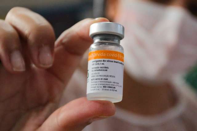 MS n&atilde;o especifica prioridade de 371 pessoas vacinadas