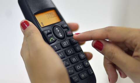 Com mudança de hábito, telefone fixo está presente em apenas 33% das casas