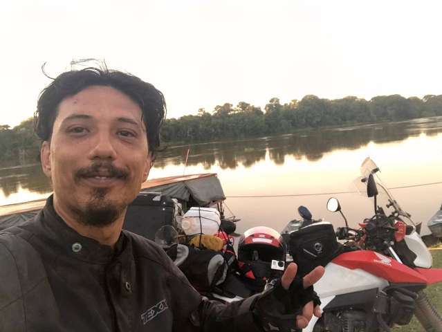 Thiago deixou S&atilde;o Paulo para conhecer o Pantanal de moto