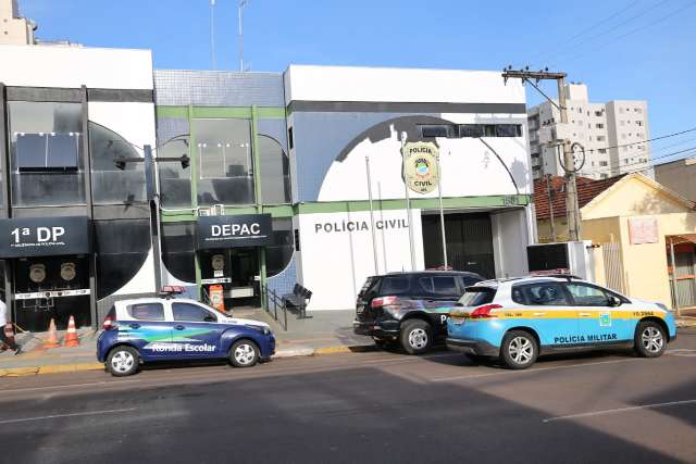 Funcion&aacute;rio de posto &eacute; preso por furtar gasolina e vender em aplicativo 