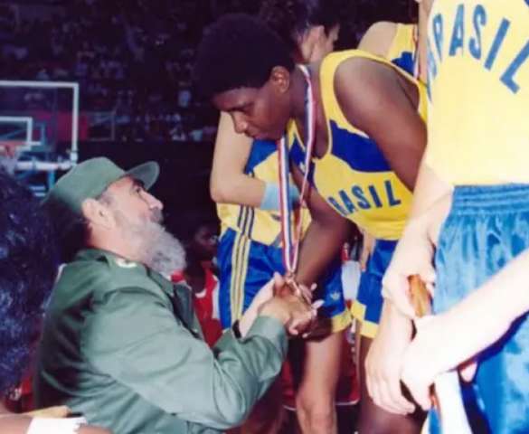 Campe&atilde; mundial de basquete, Ruth de Souza morre de covid em MS