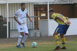 Lance de Operário x Dourados, em Campo Grande, pela primeira fase (Foto: Rodrigo Moreira/Operário FC/Divulgação)