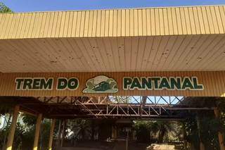 Trem do Pantanal não existe mais, e o que ficou foi a estação abandonada (Foto: Arquivo Pessoal)