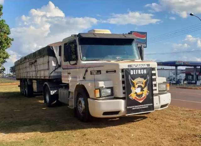 Carreta da &ldquo;patroa do tr&aacute;fico&rdquo; usada no envio de drogas &eacute; interceptada na BR-163