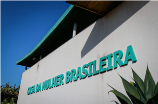 Militar do Exército é preso após invadir casa e rasgar roupa da ex Militar do Exército é preso após invadir casa e rasgar roupa da ex