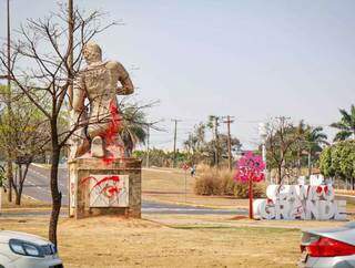 Pichados, quebrados ou alvo de furtos, monumentos serão restaurados na Capital Pichados, quebrados ou alvo de furtos, monumentos serão restaurados na Capital