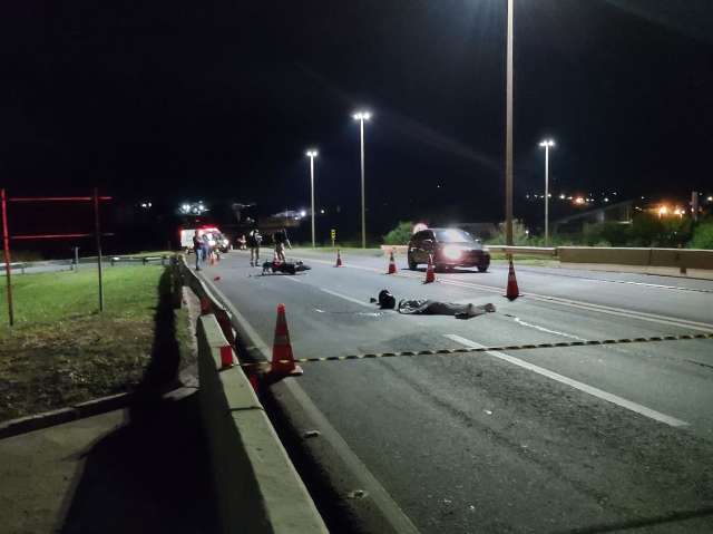 Mulher morre ap&oacute;s acidente com moto em pontilh&atilde;o na sa&iacute;da para Tr&ecirc;s Lagoas