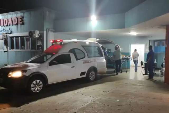 Esfaqueado na barriga, homem fica com v&iacute;sceras expostas e morre em hospital