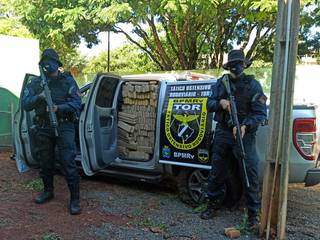 Mais de uma tonelada de maconha &eacute; apreendida em caminhonete furtada
