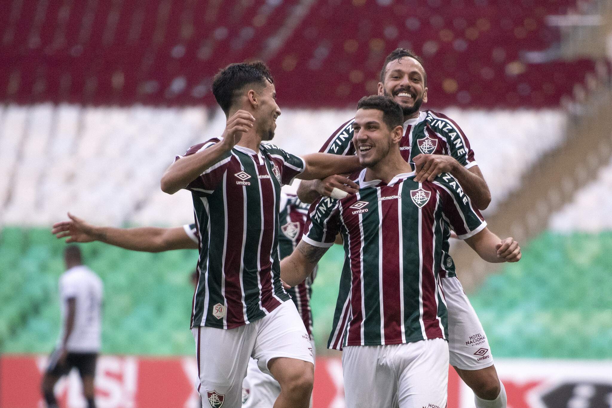 Fluminense bate Botafogo e se classifica para as ...