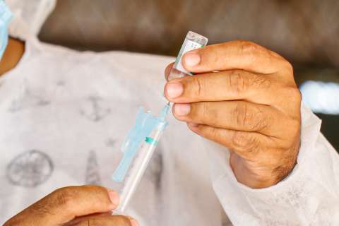 Prefeitura investiga servidoras por “fura fila” de vacina contra covid