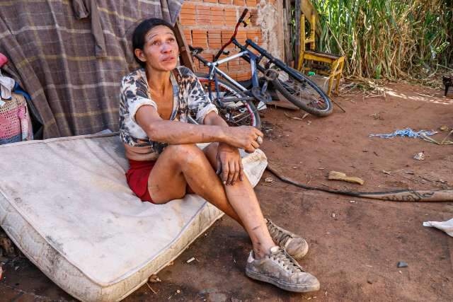 Ao voltar do trabalho, catadora descobre que inc&ecirc;ndio destruiu tudo que tinha