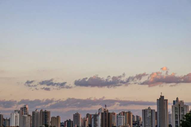 Meteorologia indica terça-feira nublada e sem chuva no Estado